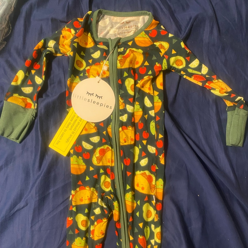 Little Sleepies taco time zippy